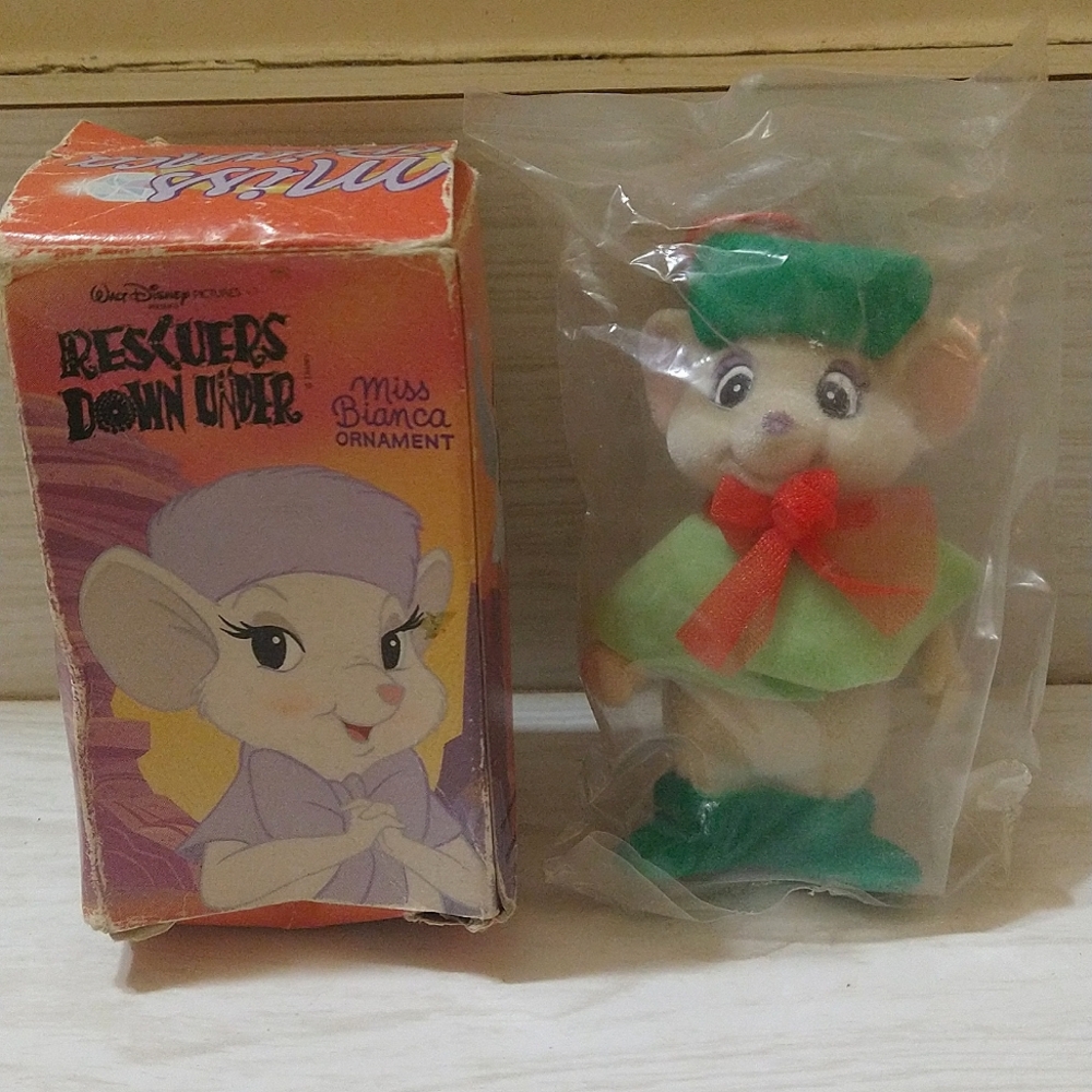 Vintage 1990 Disney Miss Bianca Flocked Mouse Ornament The Rescuers Down Under